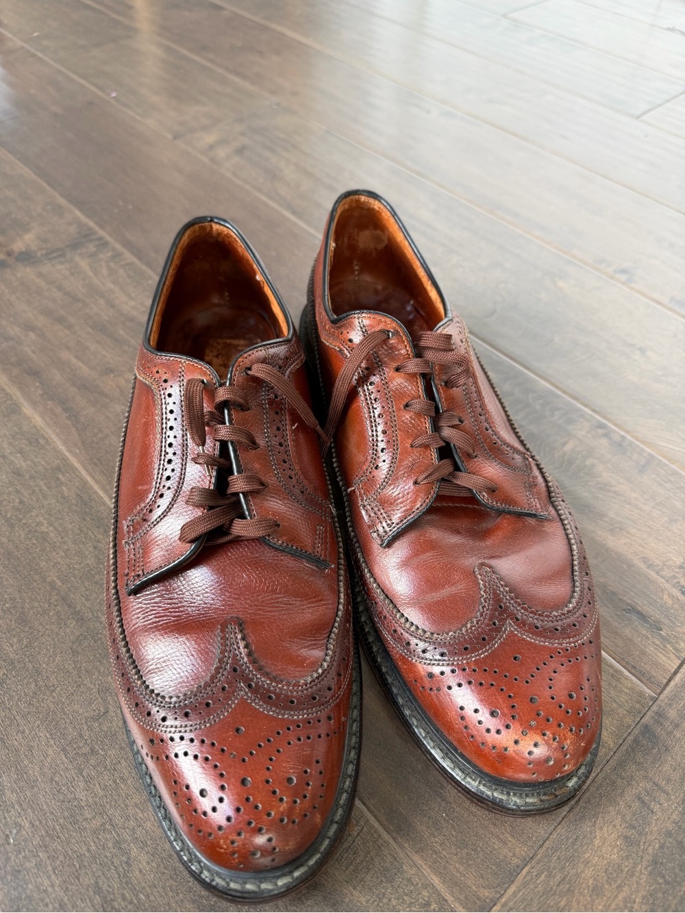Stuart Holmes Vintage Brown Leather Oxfords